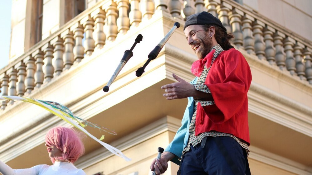 a man juggling